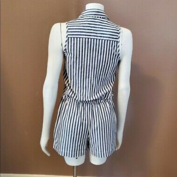 ✨ HP✨Abercrombie & Fitch Classic Romper ✨ - Picture 8 of 8